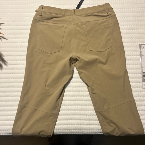 Lululemon Mens ABC Pant Classic Fit Size 32 Trench - Picture 4 of 5
